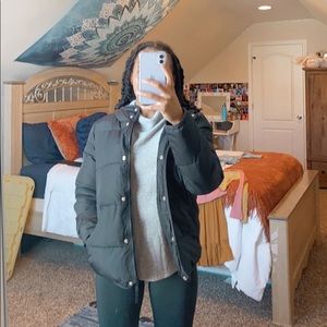 Puffer jacket with hood